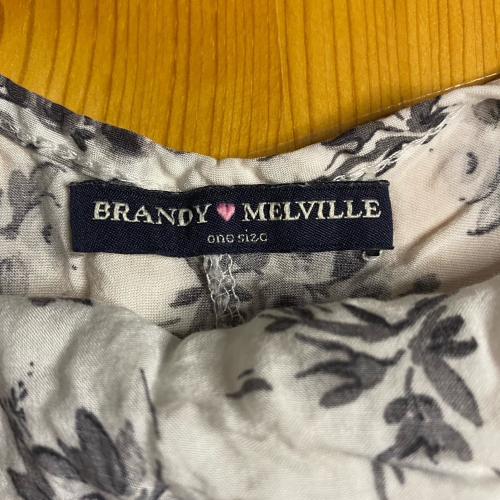 Brandy Melville Flower Black & White Crop Tank Top